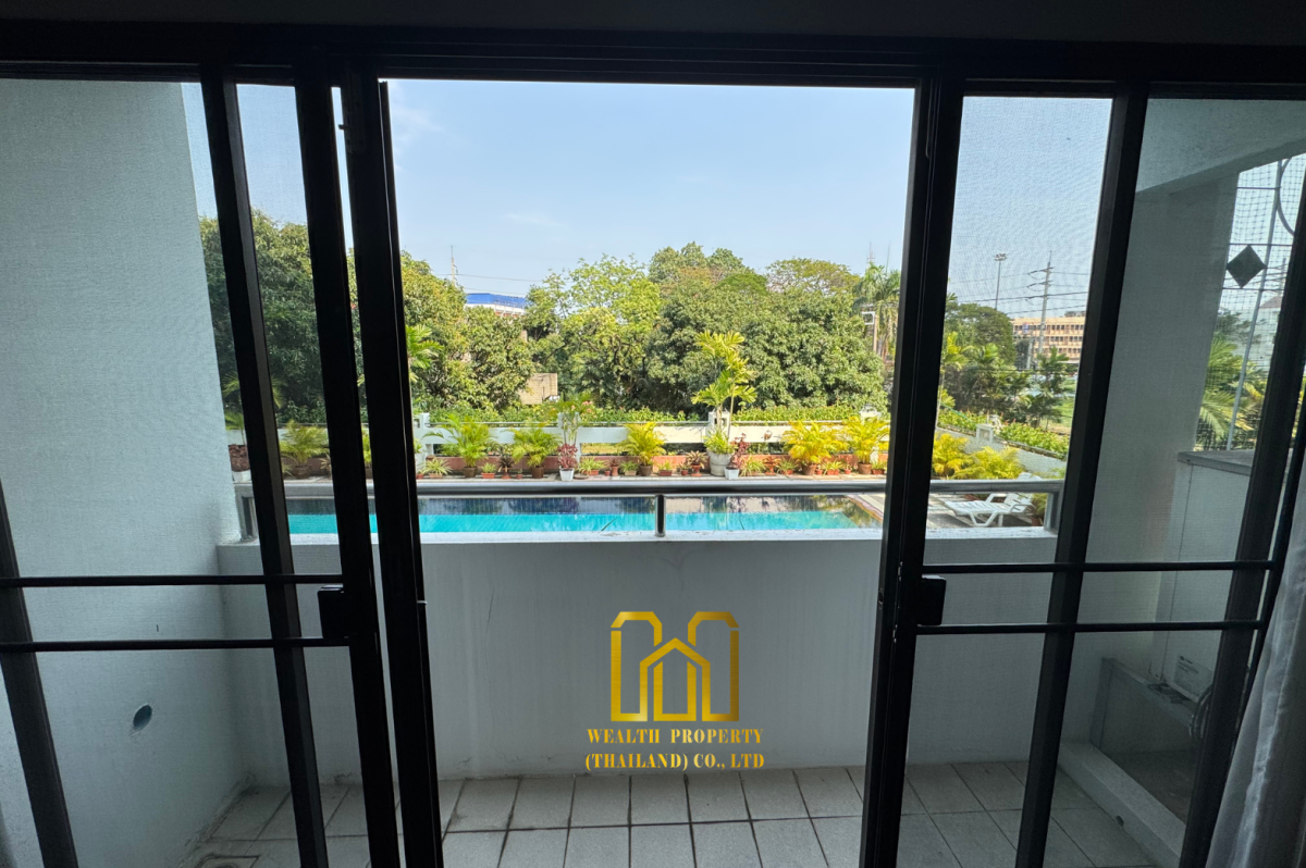   ขายคอนโด Liang Garden Condominium  